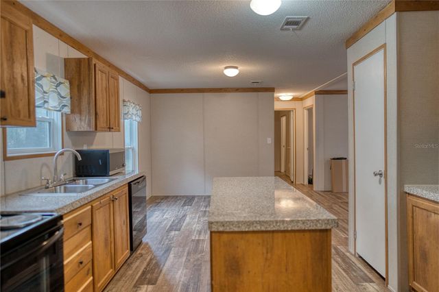 13125 SE 30TH COURT, Belleview, FL 34420