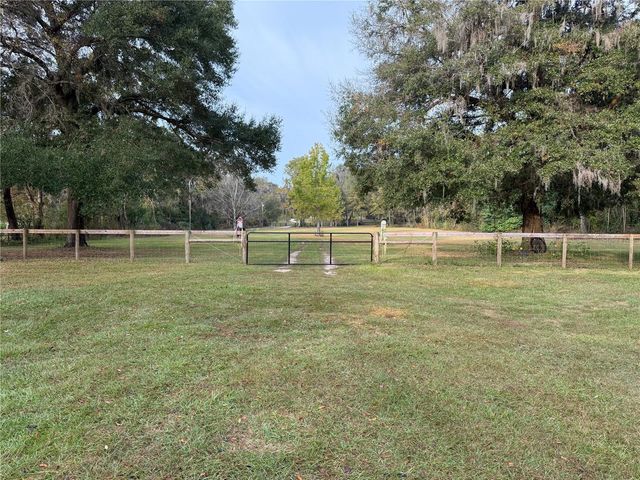 13125 SE 30TH COURT, Belleview, FL 34420