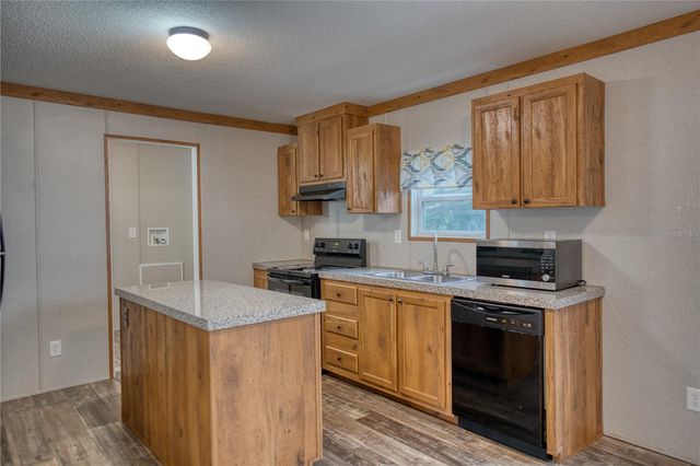 13125 SE 30TH COURT, Belleview, FL 34420