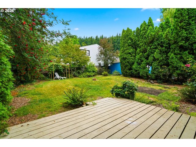 2057 Se 72ND Ave, Portland, OR 97215