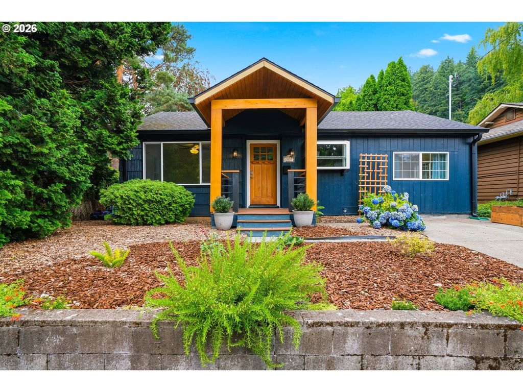 2057 Se 72ND Ave, Portland, OR 97215