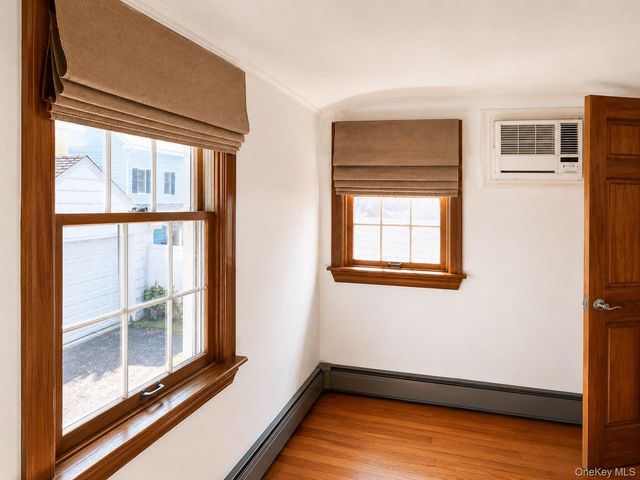 7 Dawes Avenue, Syosset, NY 11791