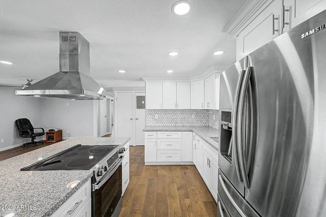1641 N PLAZA Drive, Apache Junction, AZ 85120