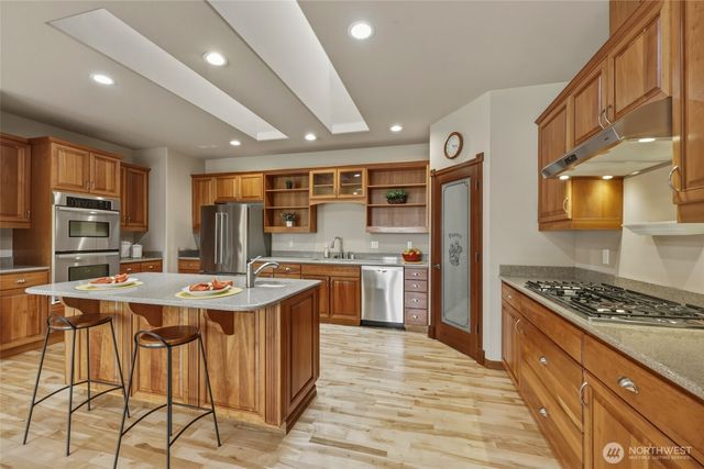 9315 Milburn Loop SE, Olympia, WA 98513