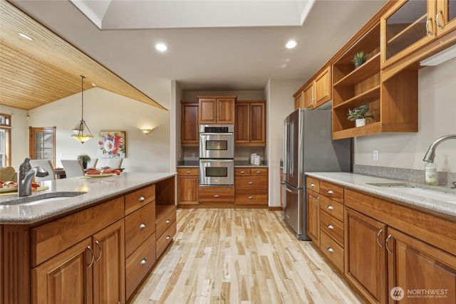 9315 Milburn Loop SE, Olympia, WA 98513