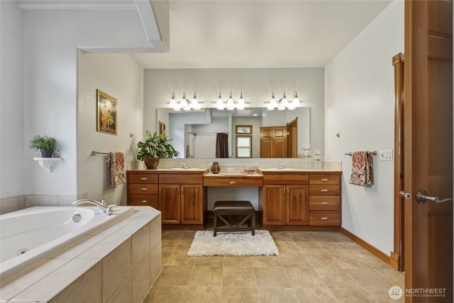 9315 Milburn Loop SE, Olympia, WA 98513