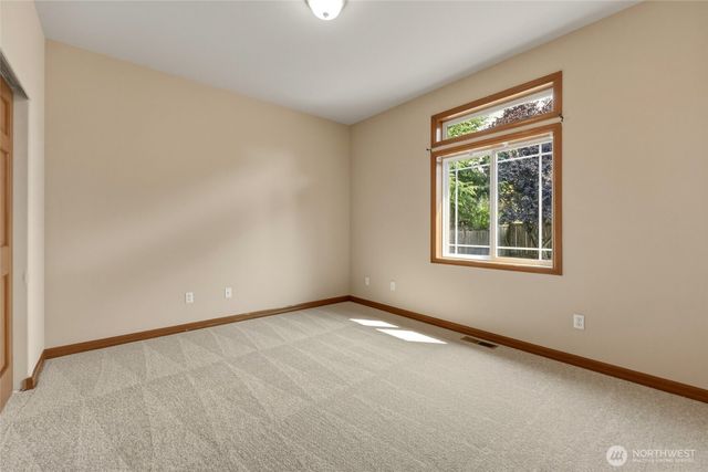 9315 Milburn Loop SE, Olympia, WA 98513