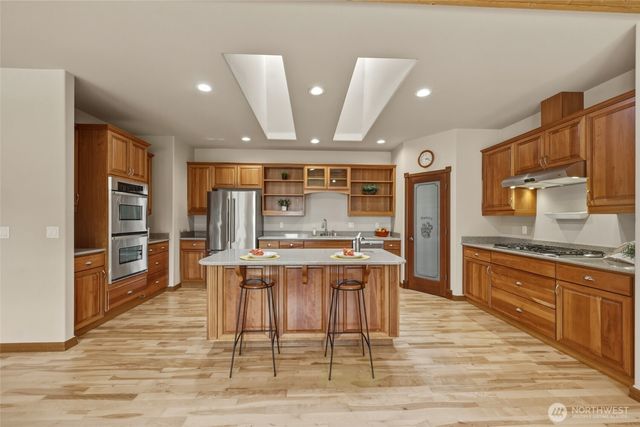 9315 Milburn Loop SE, Olympia, WA 98513
