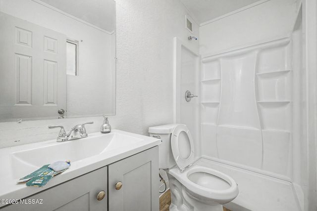 1427 E Silverlake Road, Tucson, AZ 85713