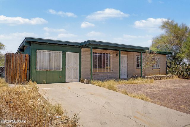 1427 E Silverlake Road, Tucson, AZ 85713