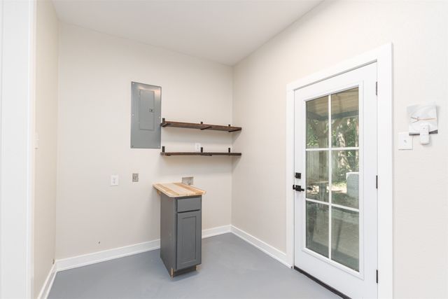 1024 Tower Street, Canton, TX 75103