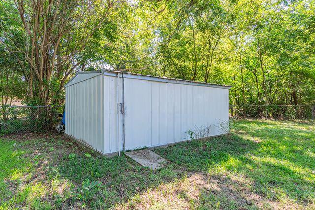 1024 Tower Street, Canton, TX 75103