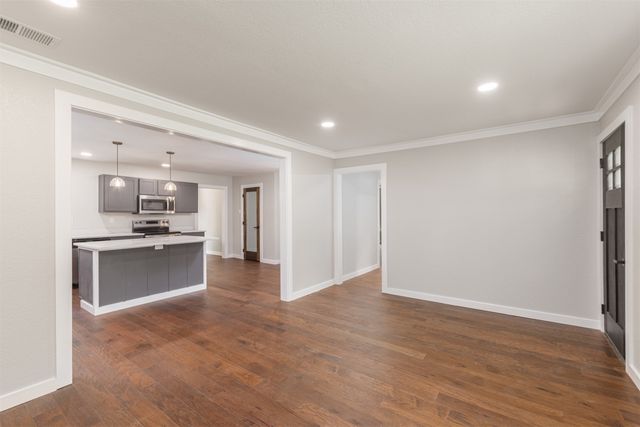 1024 Tower Street, Canton, TX 75103