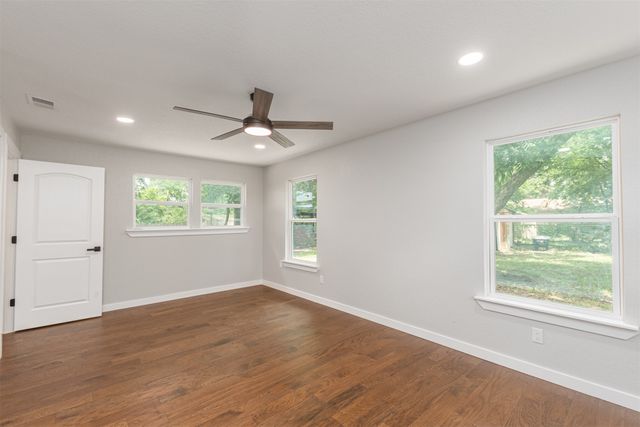 1024 Tower Street, Canton, TX 75103