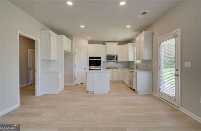282 Arnewood Circle, Mcdonough, GA 30253