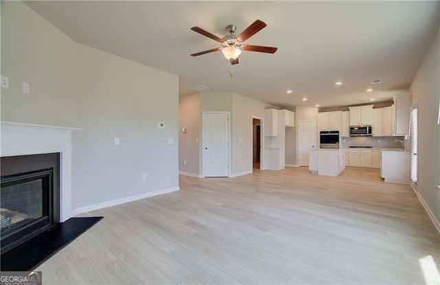 282 Arnewood Circle, Mcdonough, GA 30253