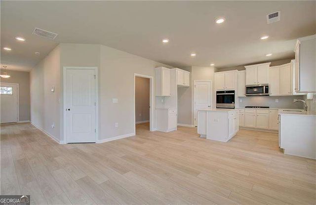 282 Arnewood Circle, Mcdonough, GA 30253
