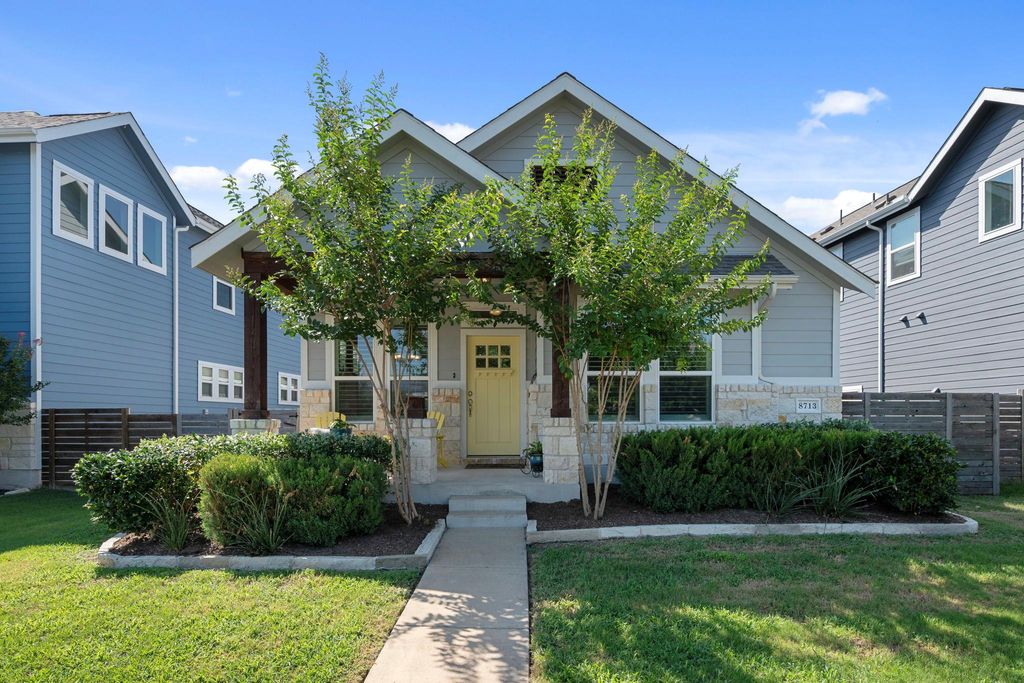 8713 Alderman DR, Austin, TX 78747