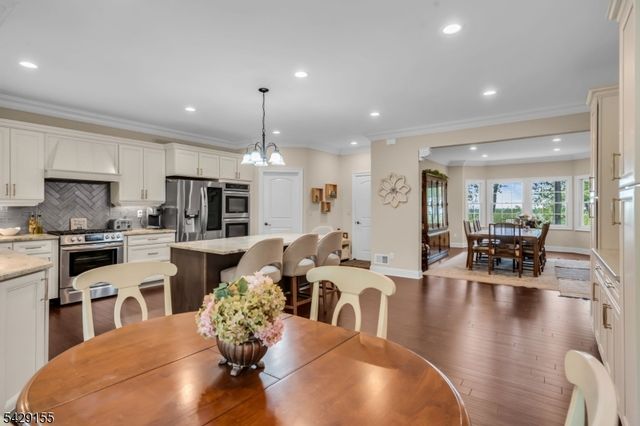 1121 N Washington Ave, Green Brook Twp., NJ 08812
