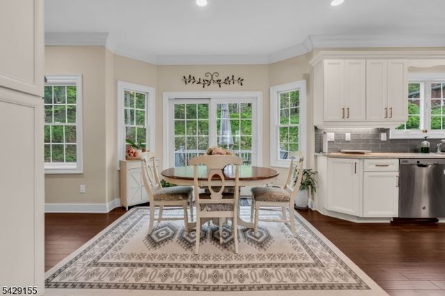 1121 N Washington Ave, Green Brook Twp., NJ 08812