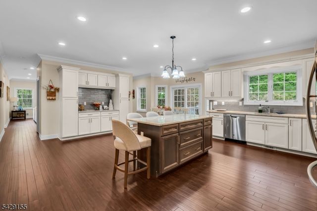 1121 N Washington Ave, Green Brook Twp., NJ 08812