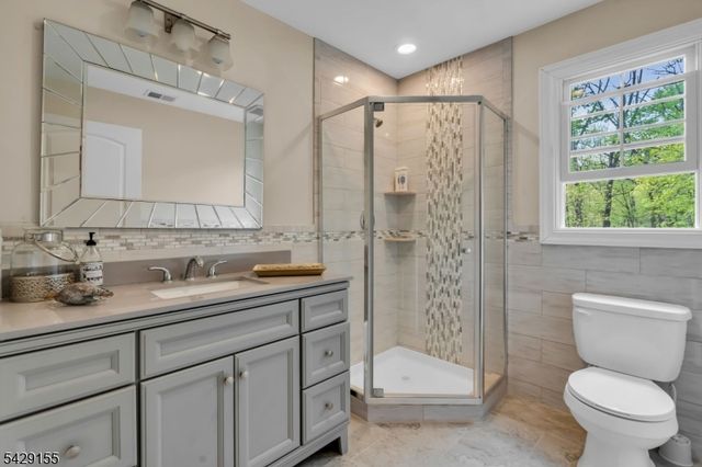 1121 N Washington Ave, Green Brook Twp., NJ 08812