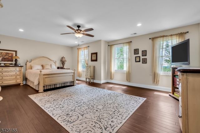 1121 N Washington Ave, Green Brook Twp., NJ 08812