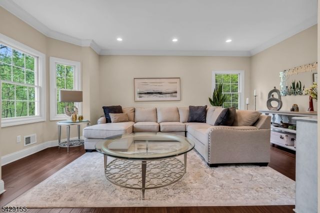 1121 N Washington Ave, Green Brook Twp., NJ 08812