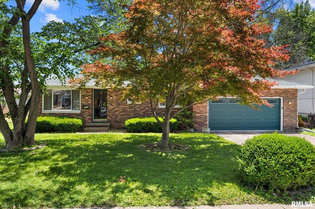 1814 W LATHAM Lane, Peoria, IL 61614