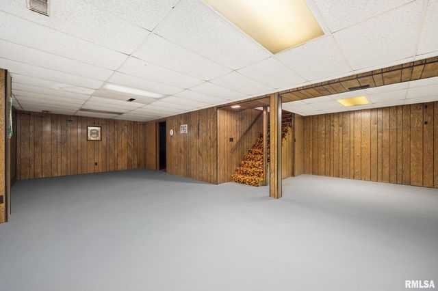 1814 W LATHAM Lane, Peoria, IL 61614