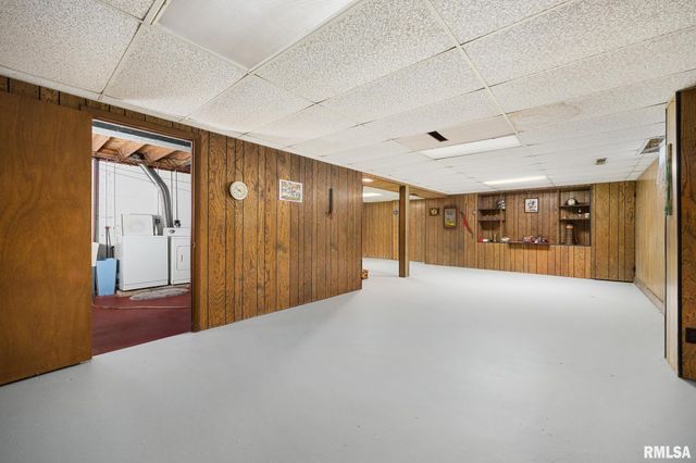 1814 W LATHAM Lane, Peoria, IL 61614