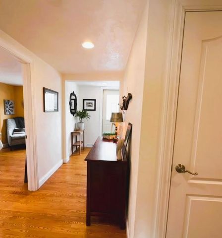 1984 OAKRIDGE ROAD, Neenah, WI 54956