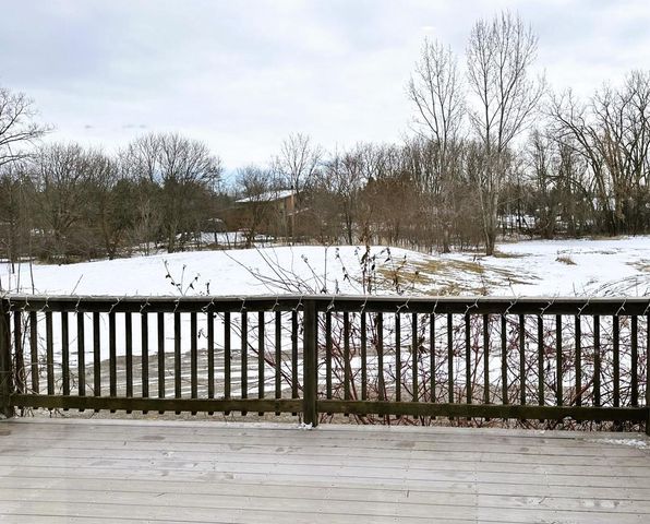 1984 OAKRIDGE ROAD, Neenah, WI 54956