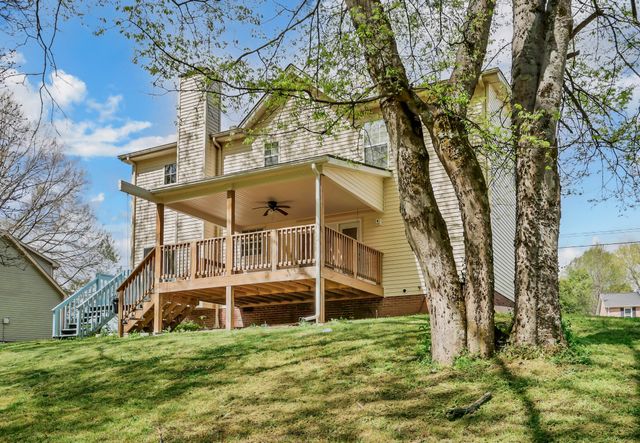 1737 Broadripple Dr, Clarksville, TN 37042