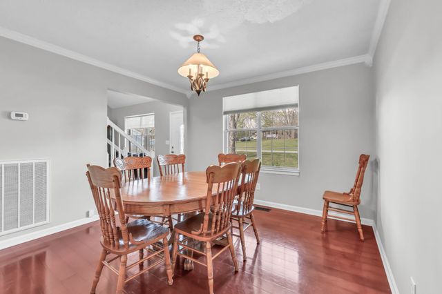 1737 Broadripple Dr, Clarksville, TN 37042