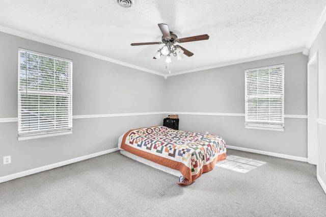 1737 Broadripple Dr, Clarksville, TN 37042