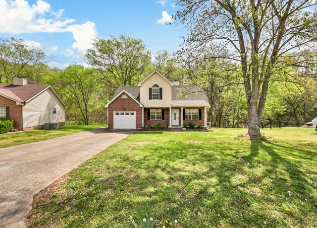 1737 Broadripple Dr, Clarksville, TN 37042