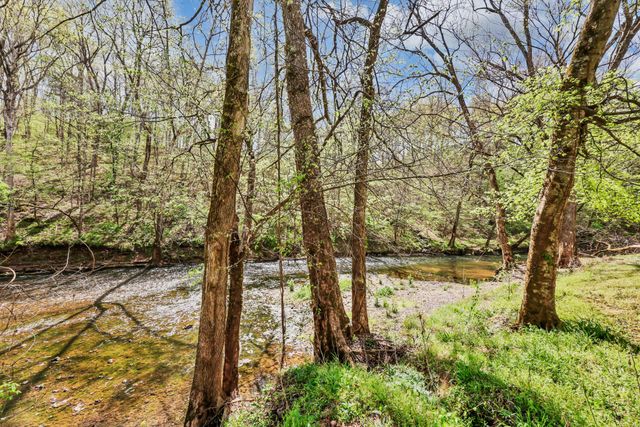 1737 Broadripple Dr, Clarksville, TN 37042