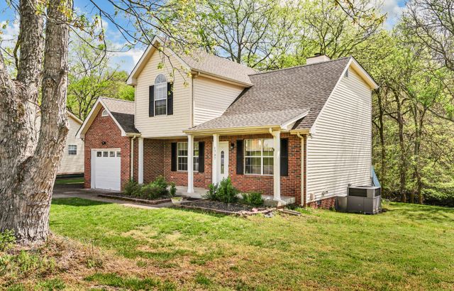1737 Broadripple Dr, Clarksville, TN 37042