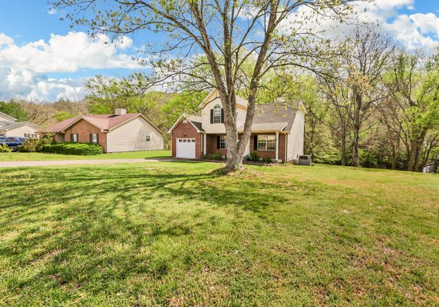 1737 Broadripple Dr, Clarksville, TN 37042