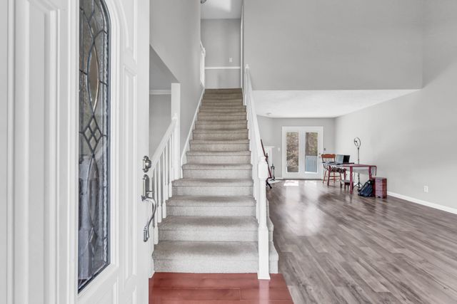 1737 Broadripple Dr, Clarksville, TN 37042