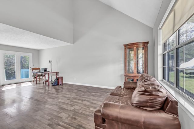 1737 Broadripple Dr, Clarksville, TN 37042