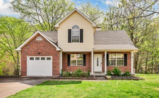 1737 Broadripple Dr, Clarksville, TN 37042