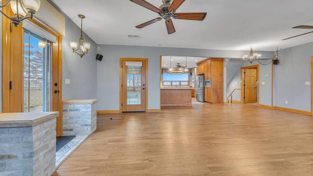 8210 Kettle View DRIVE, Kewaskum, WI 53040