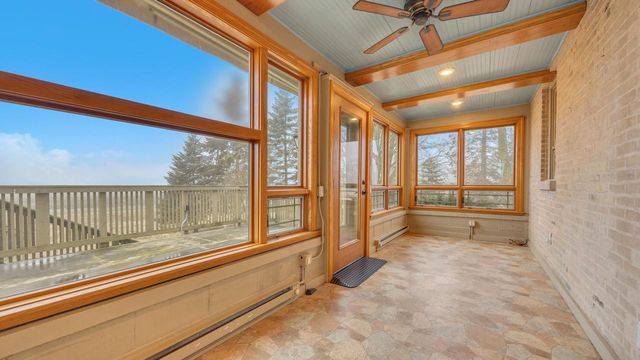 8210 Kettle View DRIVE, Kewaskum, WI 53040