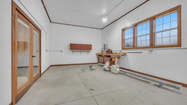 8210 Kettle View DRIVE, Kewaskum, WI 53040