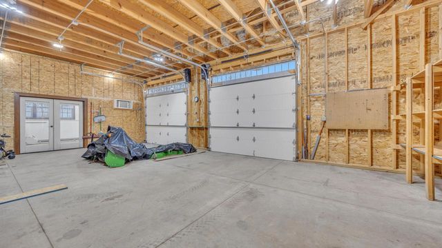 8210 Kettle View DRIVE, Kewaskum, WI 53040