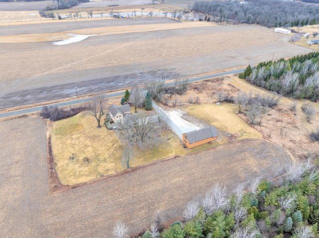 8210 Kettle View DRIVE, Kewaskum, WI 53040