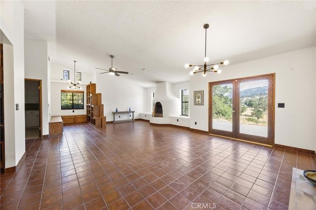 23921 Parke Court, Tehachapi, CA 93561