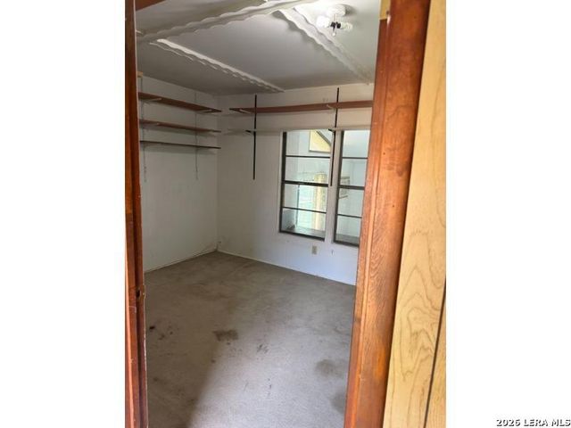 709 RIDGECLIFF DR, New Braunfels, TX 78130